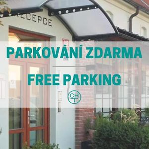 Hotel Chvalska Tvrz